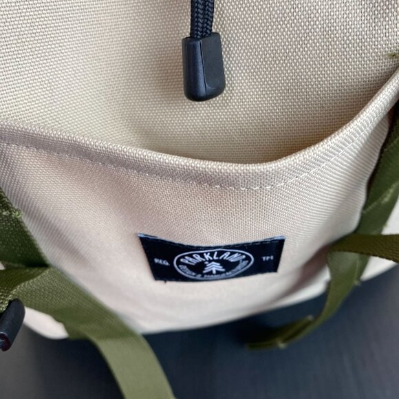 PARKLAND backpack,Sshool,35L 15” Hiking Travel ,Laptop,Large,Waterproof,New - Picture 16 of 16